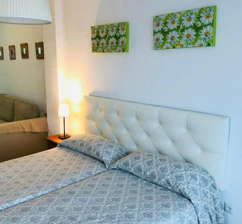 Hostal Tres Soles Nerja Extérieur photo