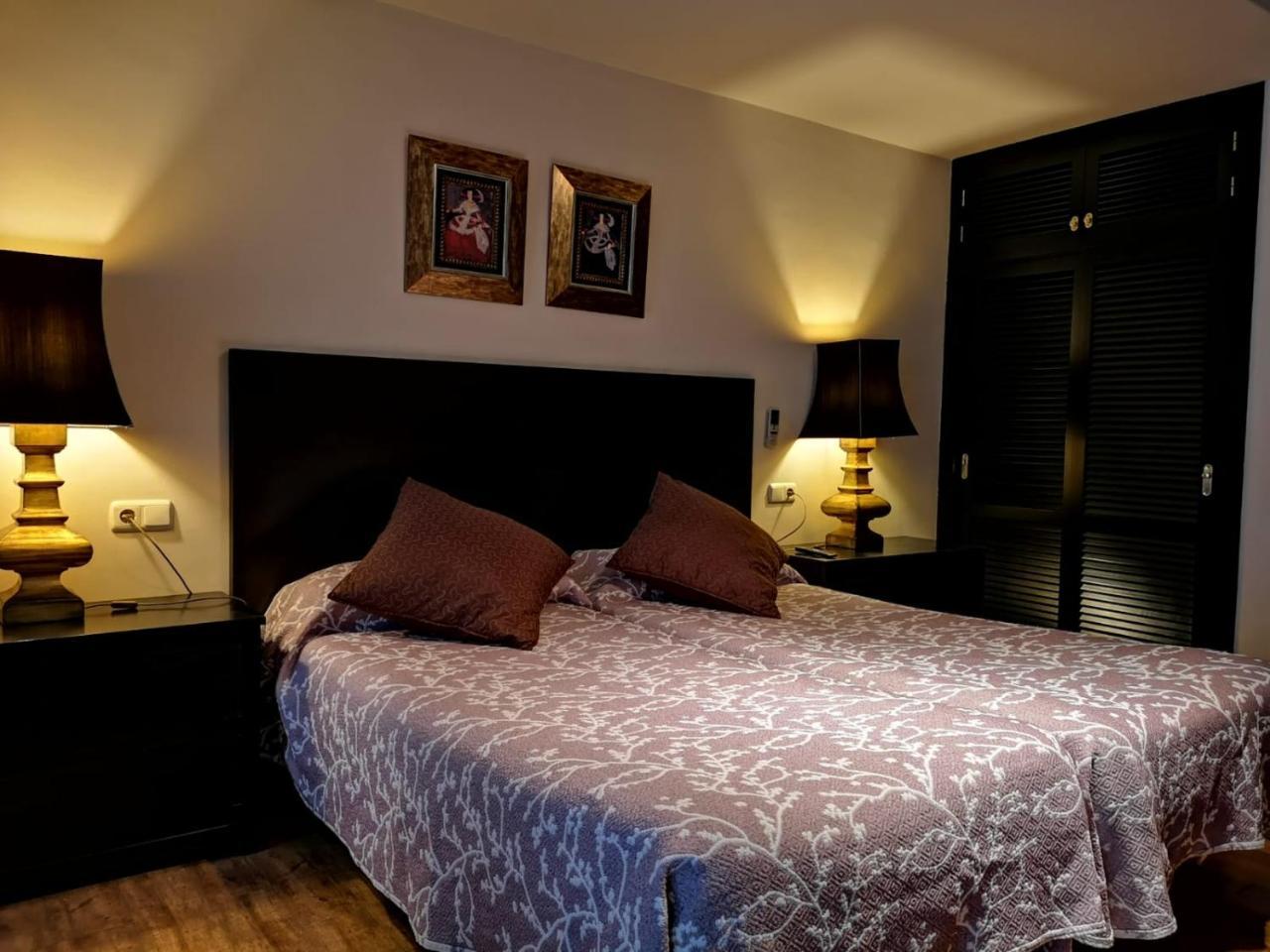 Hostal Tres Soles Nerja Extérieur photo