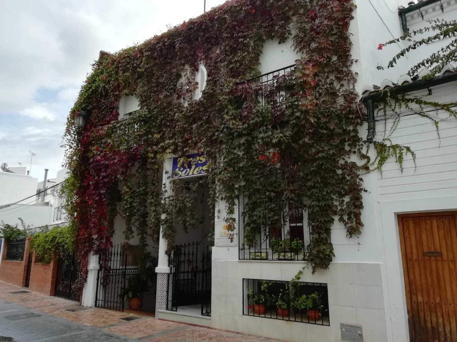 Hostal Tres Soles Nerja Extérieur photo